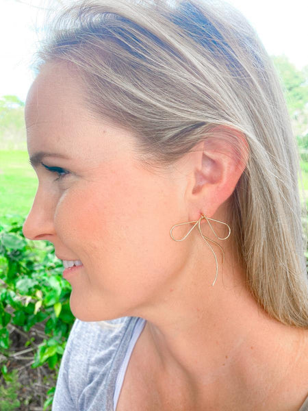 Caroline Bow Earrings - THE SOUTHERN STRIPE